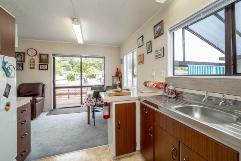 Photo of property in 8 Deller Grove, Silverstream, Upper Hutt, 5019