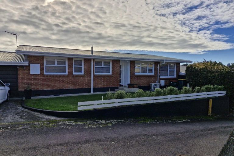 Photo of property in 1/239 Carrington Street, Vogeltown, New Plymouth, 4310