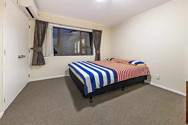 Photo of property in 2/136 Rangitoto Road, Papatoetoe, Auckland, 2025