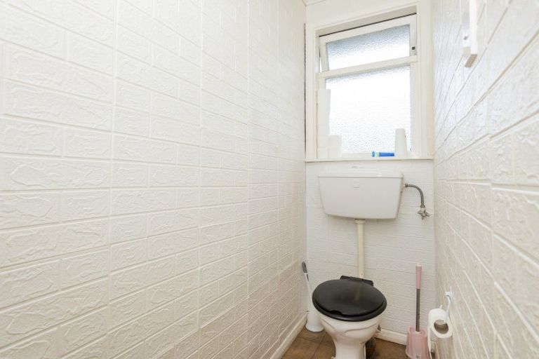 Photo of property in 33 Glasgow Crescent, Kaiti, Gisborne, 4010