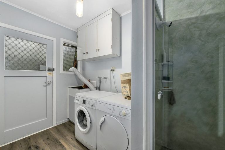 Photo of property in 11 Avian Crescent, Blue Mountains, Upper Hutt, 5371