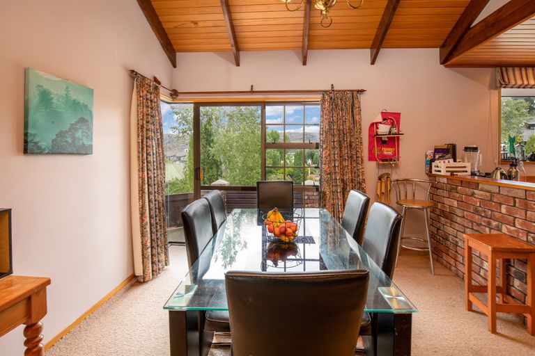 Photo of property in 2c Craig Place, Bridge Hill, Alexandra, 9320