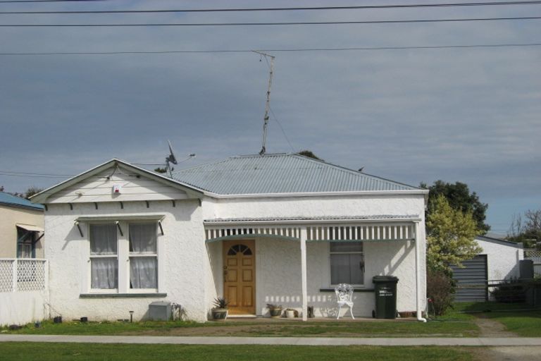 Photo of property in 4 Moore Avenue, Tawhero, Whanganui, 4501