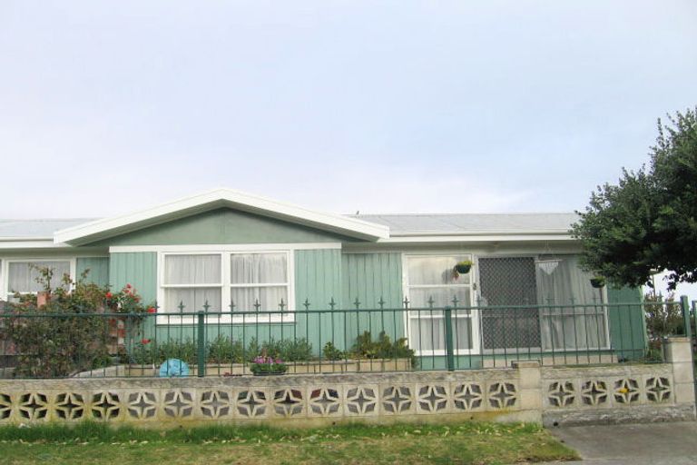 Photo of property in 43 Bristol Street, Tamatea, Napier, 4112