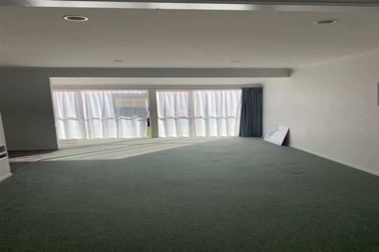 Photo of property in Holdsworth Villas, 64/2 William Donald Drive, Solway, Masterton, 5810