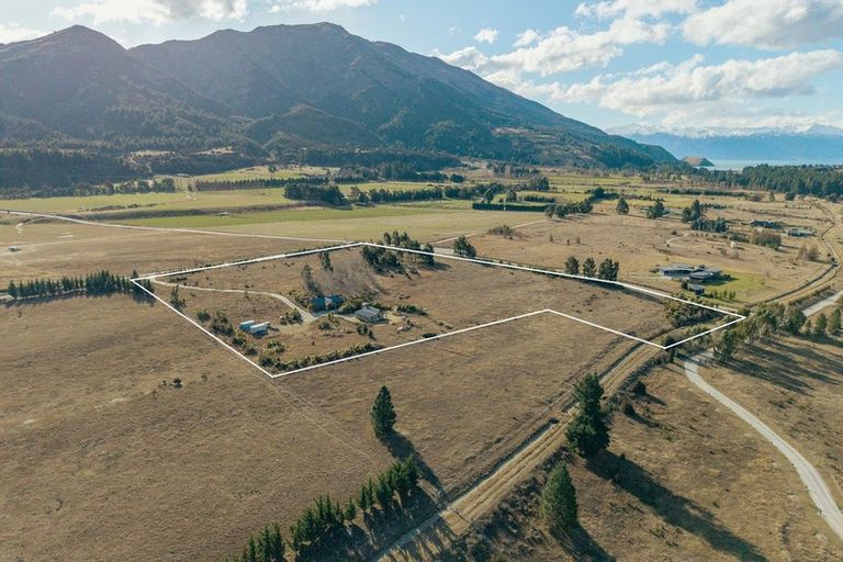 Photo of property in 66 Te Awa Road, Albert Town, Wanaka, 9382