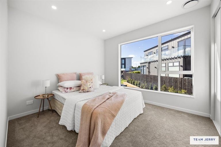 Photo of property in 4 Seawind Way, Hobsonville, Auckland, 0616