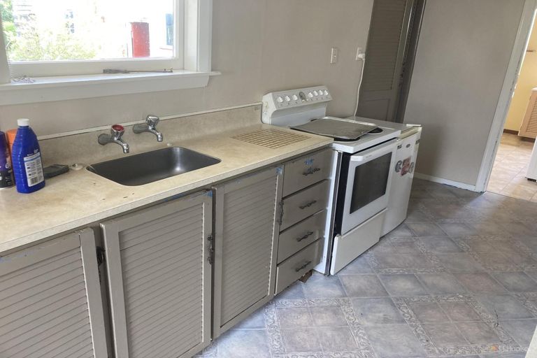 Photo of property in 19 Edward Street, Waimate, 7924