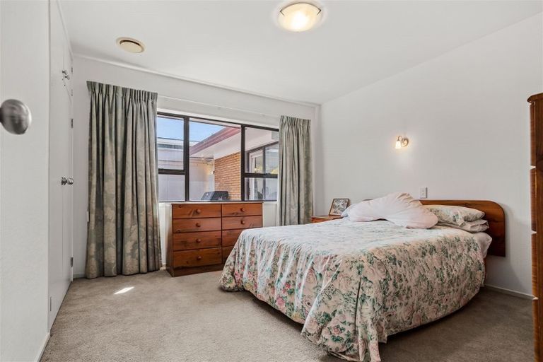 Photo of property in 10 Tatyana Place, Massey, Auckland, 0614