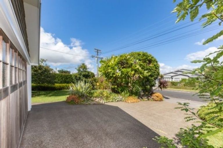 Photo of property in 27 Jubilee Avenue, Devonport, Auckland, 0624