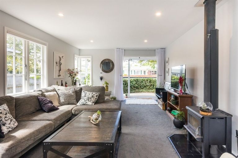 Photo of property in 7 Galway Avenue, Hokowhitu, Palmerston North, 4410