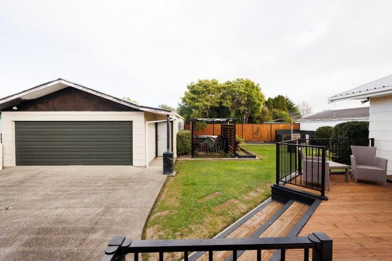 Photo of property in 39 Somerset Crescent, Highbury, Palmerston North, 4412