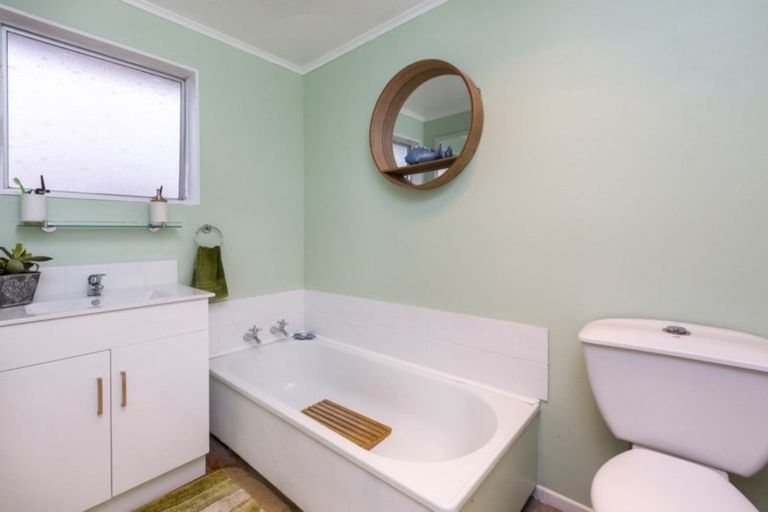 Photo of property in 43c Mcparland Street, Ebdentown, Upper Hutt, 5018