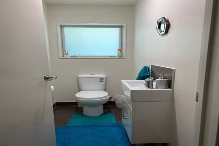 Photo of property in 32d Kenderdine Road, Papatoetoe, Auckland, 2025