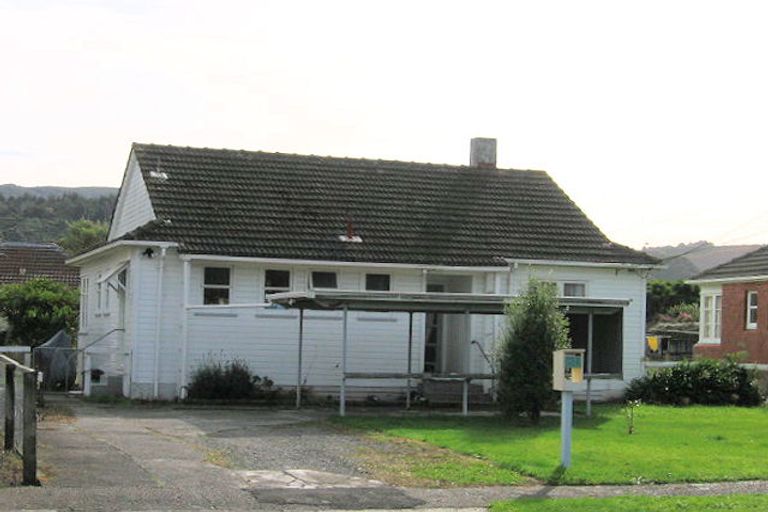 Photo of property in 21 Hunter Street, Taita, Lower Hutt, 5011