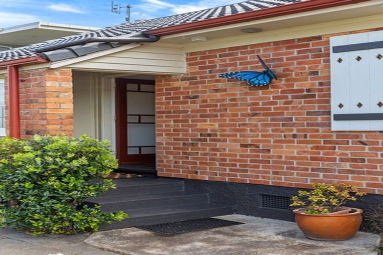 Photo of property in 41 Humariri Street, Point Chevalier, Auckland, 1022
