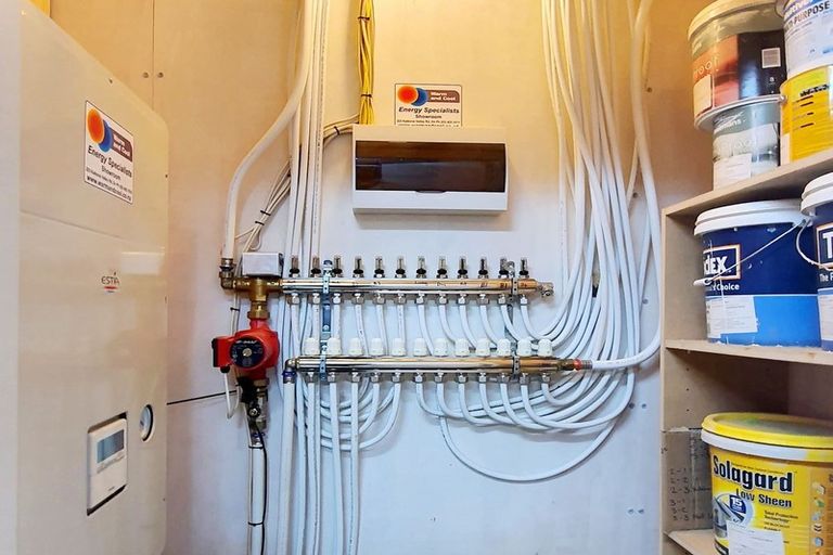 Photo of property in 11 Thomson Street, Green Island, Dunedin, 9018