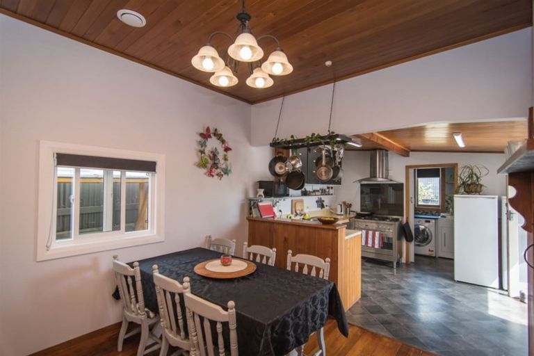 Photo of property in 32 Regent Street, West End, Timaru, 7910