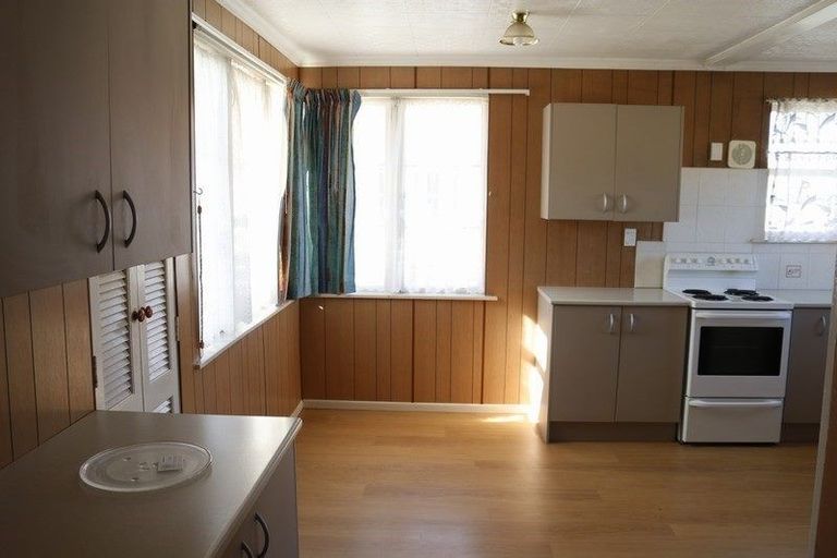 Photo of property in 93 Swiss Avenue, Gonville, Whanganui, 4501