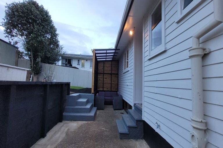 Photo of property in 7 Ranger Place, Wattle Downs, Auckland, 2103