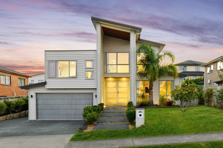 Photo of property in 90 Babich Road North, Ranui, Auckland, 0612