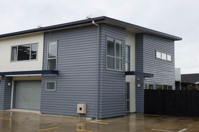 Photo of property in 2/11 Crosher Place, Silverdale, Hamilton, 3216