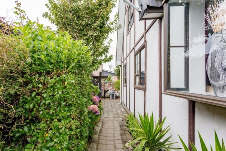 Photo of property in 12a Seymour Street, Hornby, Christchurch, 8042