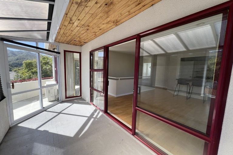 Photo of property in 1/205 Wilton Road, Wilton, Wellington, 6012