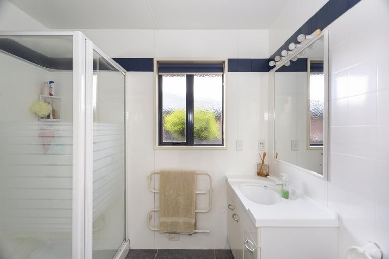 Photo of property in 2 Berkley Place, Oamaru North, Oamaru, 9400