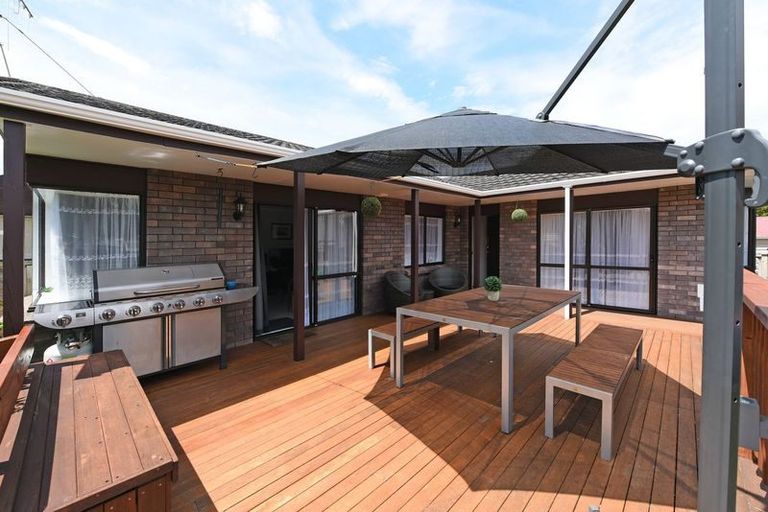 Photo of property in 12 Donegal Grove, Birchville, Upper Hutt, 5018