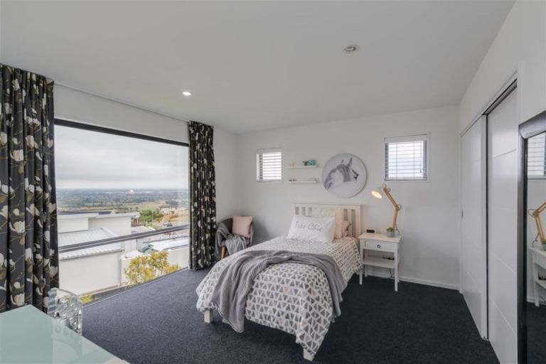 Photo of property in 138 Penruddock Rise, Westmorland, Christchurch, 8025