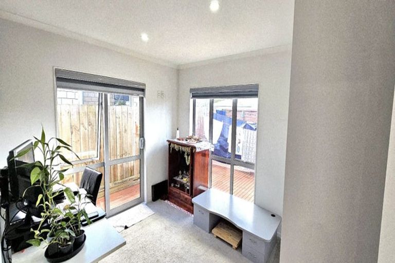 Photo of property in 41b James Street, Mangere East, Auckland, 2024