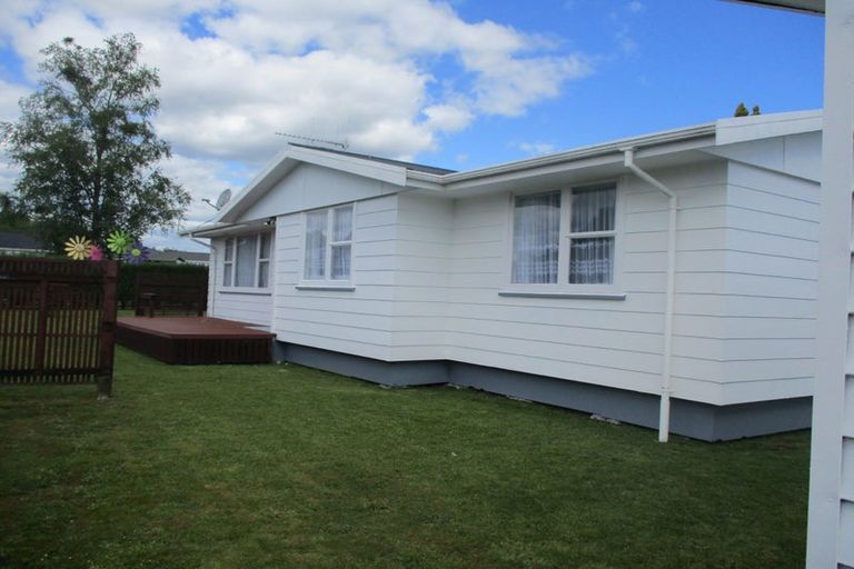 Photo of property in 22 Thompson Street, Tokoroa, 3420