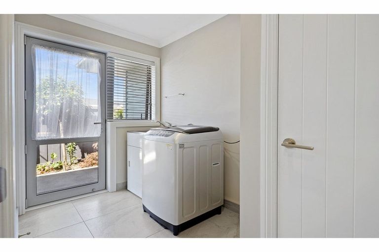 Photo of property in 33 Macphail Avenue, Rangiora, 7400