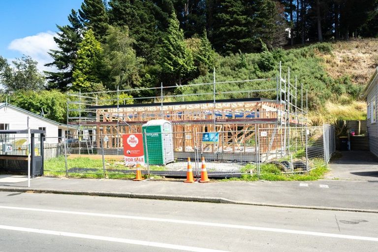 Photo of property in 394 Kaikorai Valley Road, Bradford, Dunedin, 9011