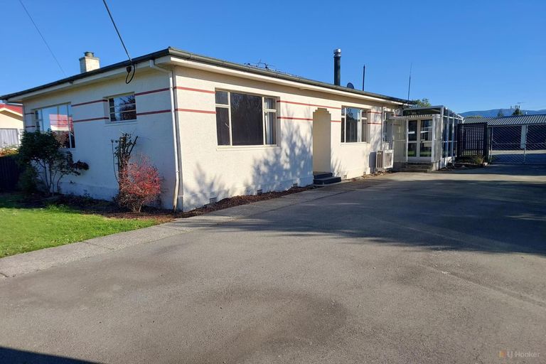 Photo of property in 6 Michael Street, Waimate, 7924