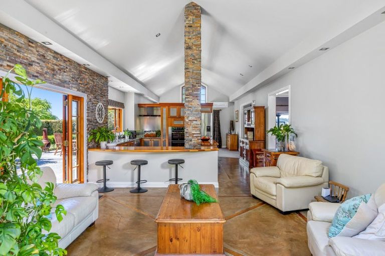 Photo of property in 96 Pebble Brook Road, Waitoki, Silverdale, 0994