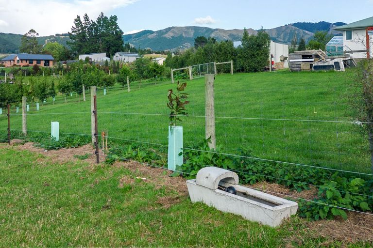 Photo of property in 17 Bakers Road, Waimate, 7978