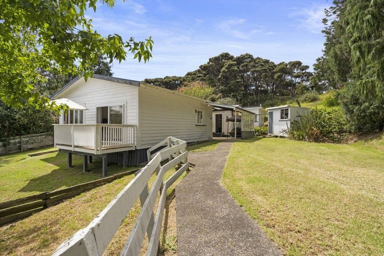 Photo of property in 19 James Street, Russell, 0202