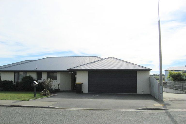 Photo of property in 70 Temple Crescent, Gleniti, Timaru, 7910