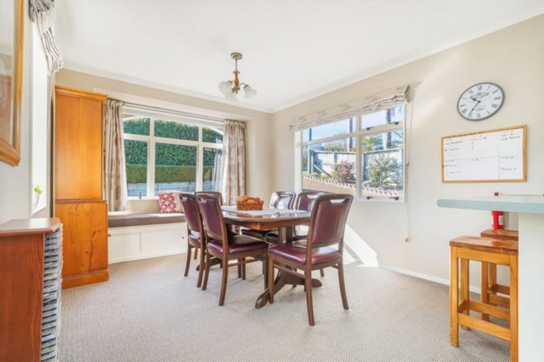 Photo of property in 5 Cate Road, Rototuna, Hamilton, 3210