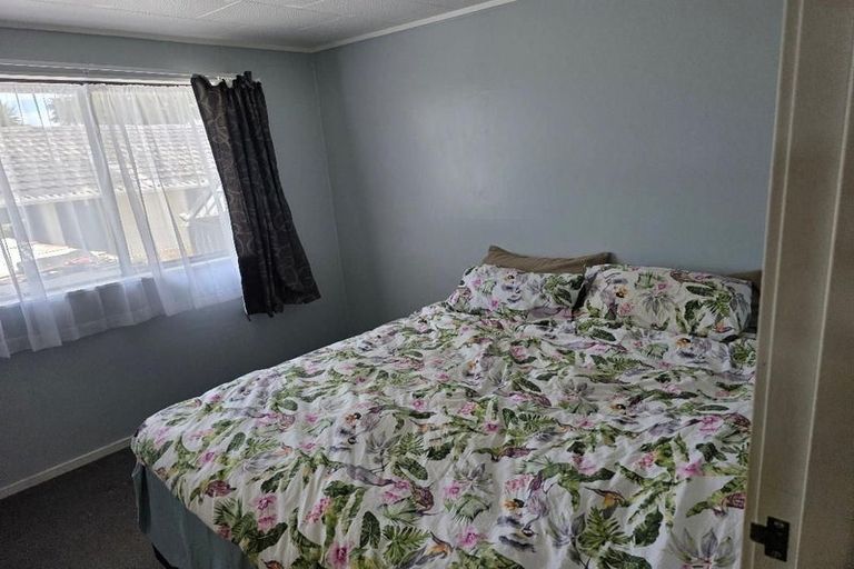 Photo of property in 2/162 Finlayson Avenue, Clendon Park, Auckland, 2103