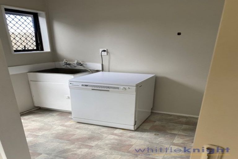 Photo of property in 115 Gilberthorpes Road, Hei Hei, Christchurch, 8042