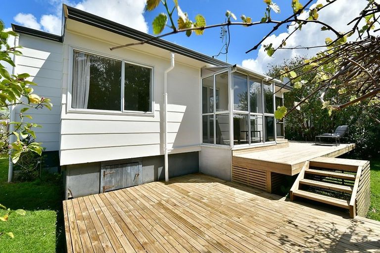 Photo of property in 55a Hatton Road, Orewa, 0931