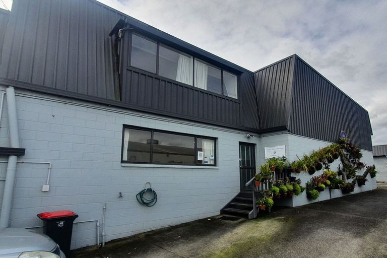 Photo of property in 2/7 Spring Street, Papatoetoe, Auckland, 2025