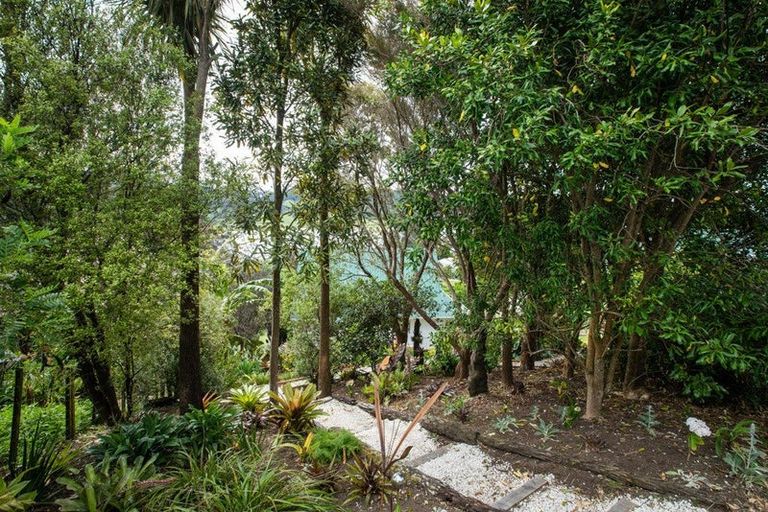 Photo of property in 12 Moana Drive, Tanners Point, Katikati, 3177