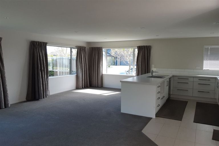 Photo of property in 3 Bradwell Crescent, Halswell, Christchurch, 8025