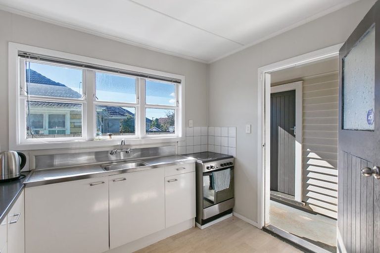 Photo of property in 14 Sandbrook Avenue, Otara, Auckland, 2023