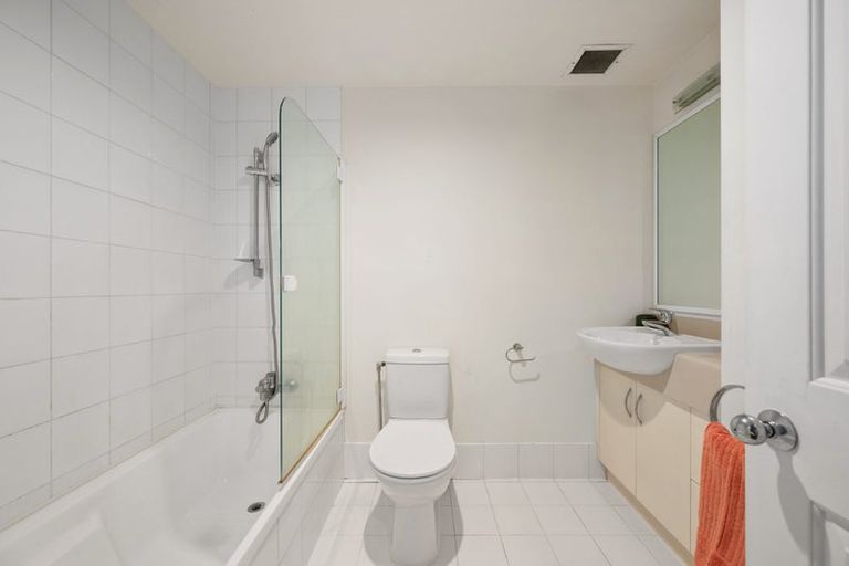 Photo of property in Whitmore Apartments, 7d Stout Street, Wellington Central, Wellington, 6011