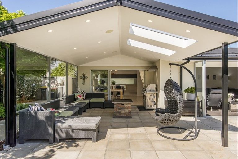 Photo of property in 89b Memorial Avenue, Ilam, Christchurch, 8053